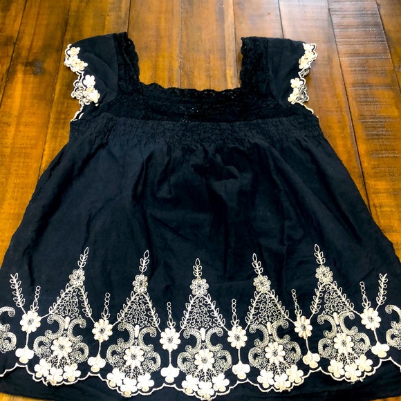 Pura Vida Tops - Square neck embroidered blouse M